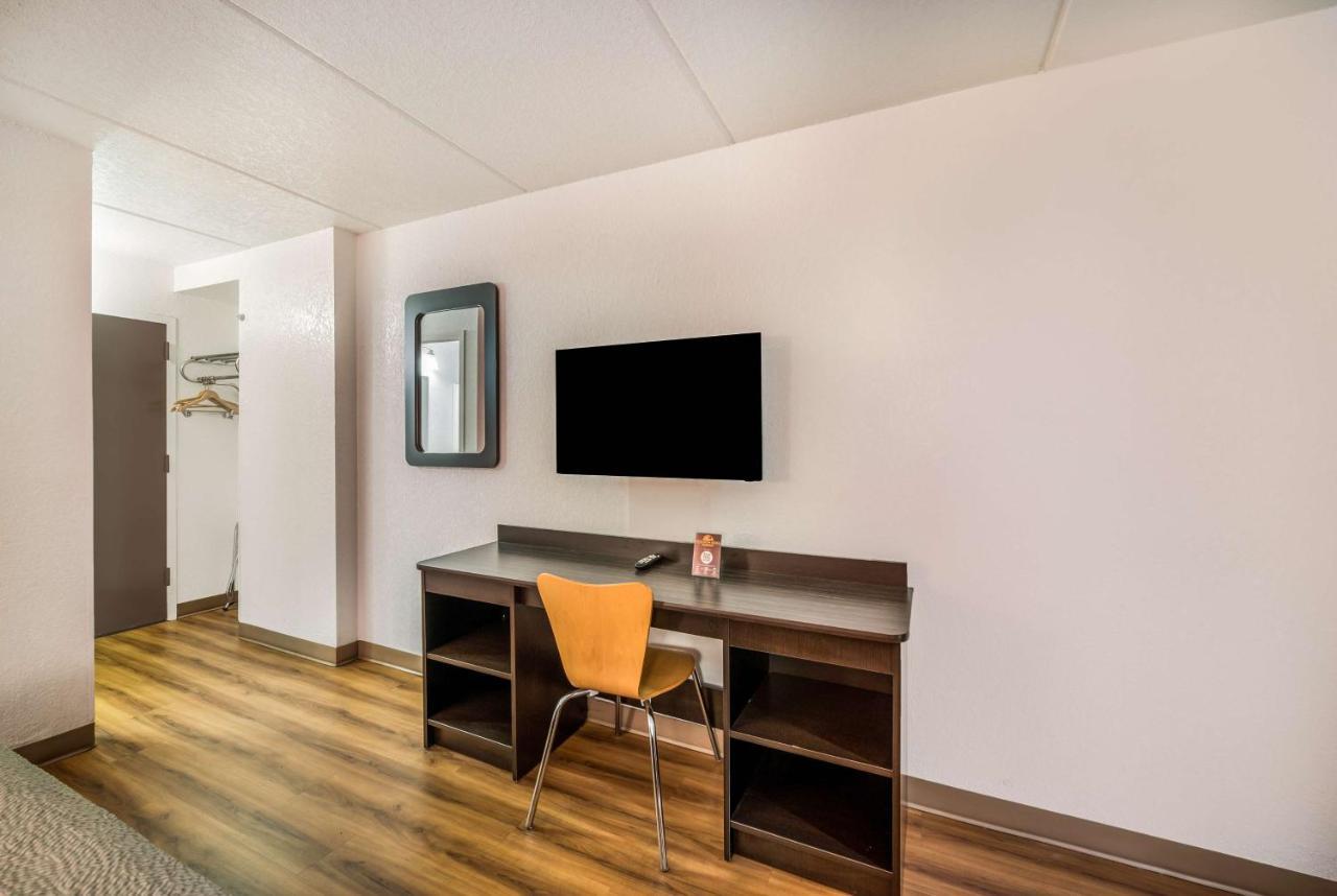 Motel 6-Henderson, Tx ภายนอก รูปภาพ