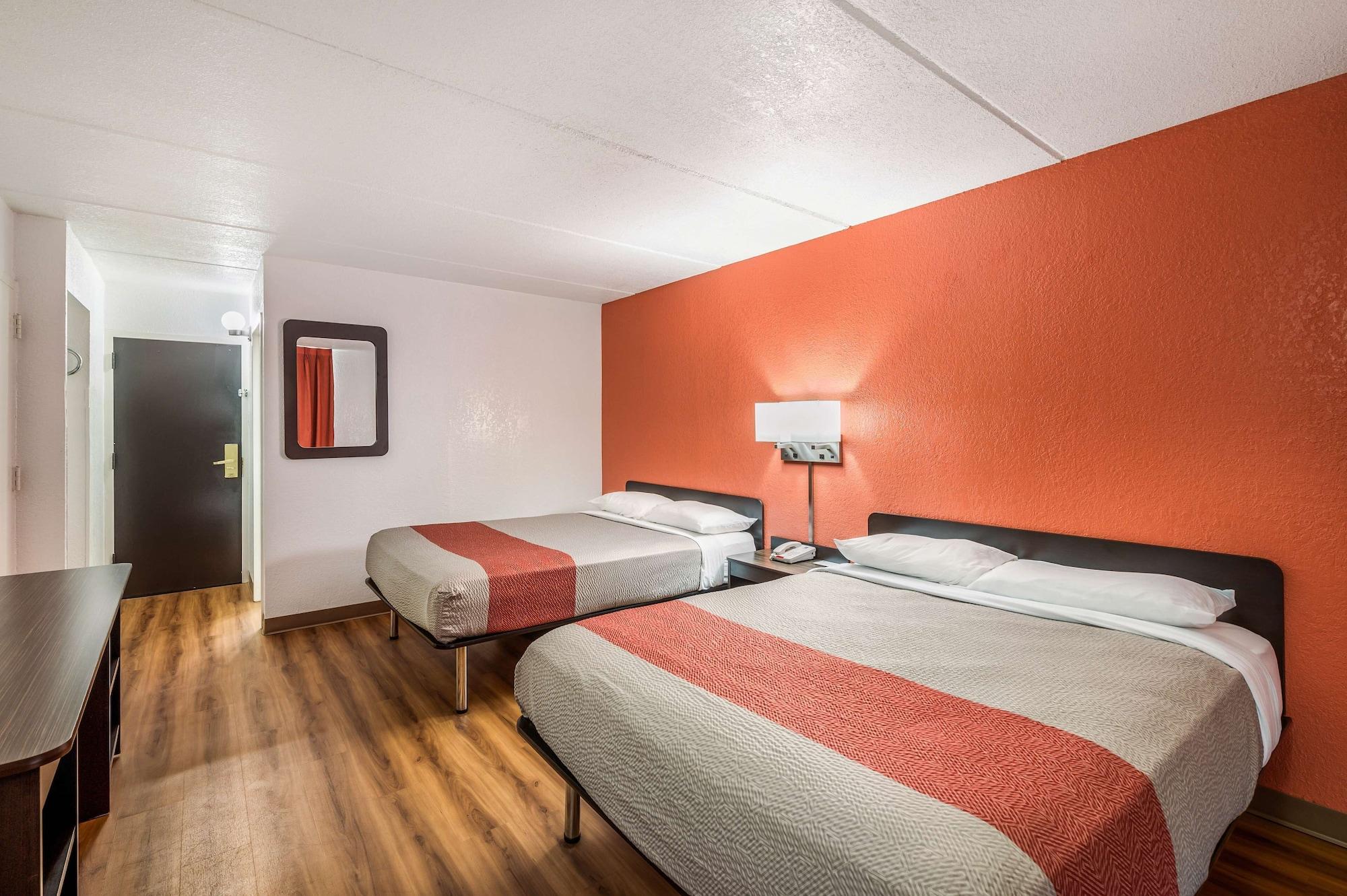 Motel 6-Henderson, Tx ภายนอก รูปภาพ